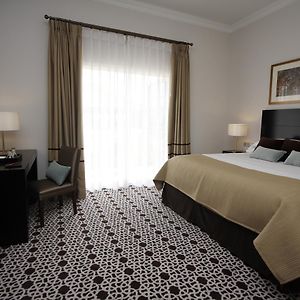Chambre Lit Queen-Size